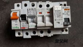 半坡西街專業電工服務 燈具安裝、開關插座維修與配電控制設備維護